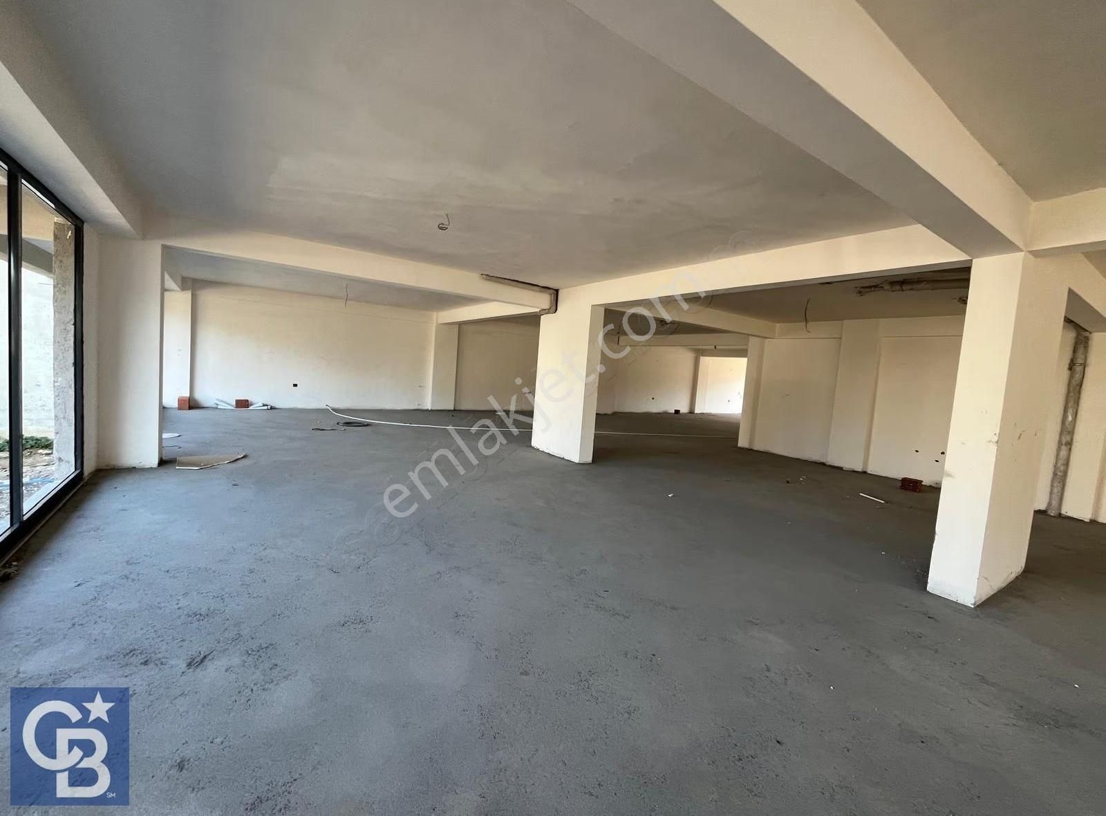 Şakranda Anayol Cepheli Kurumsala Uygun Kiralık Ticari Dükkan - Görsel 2