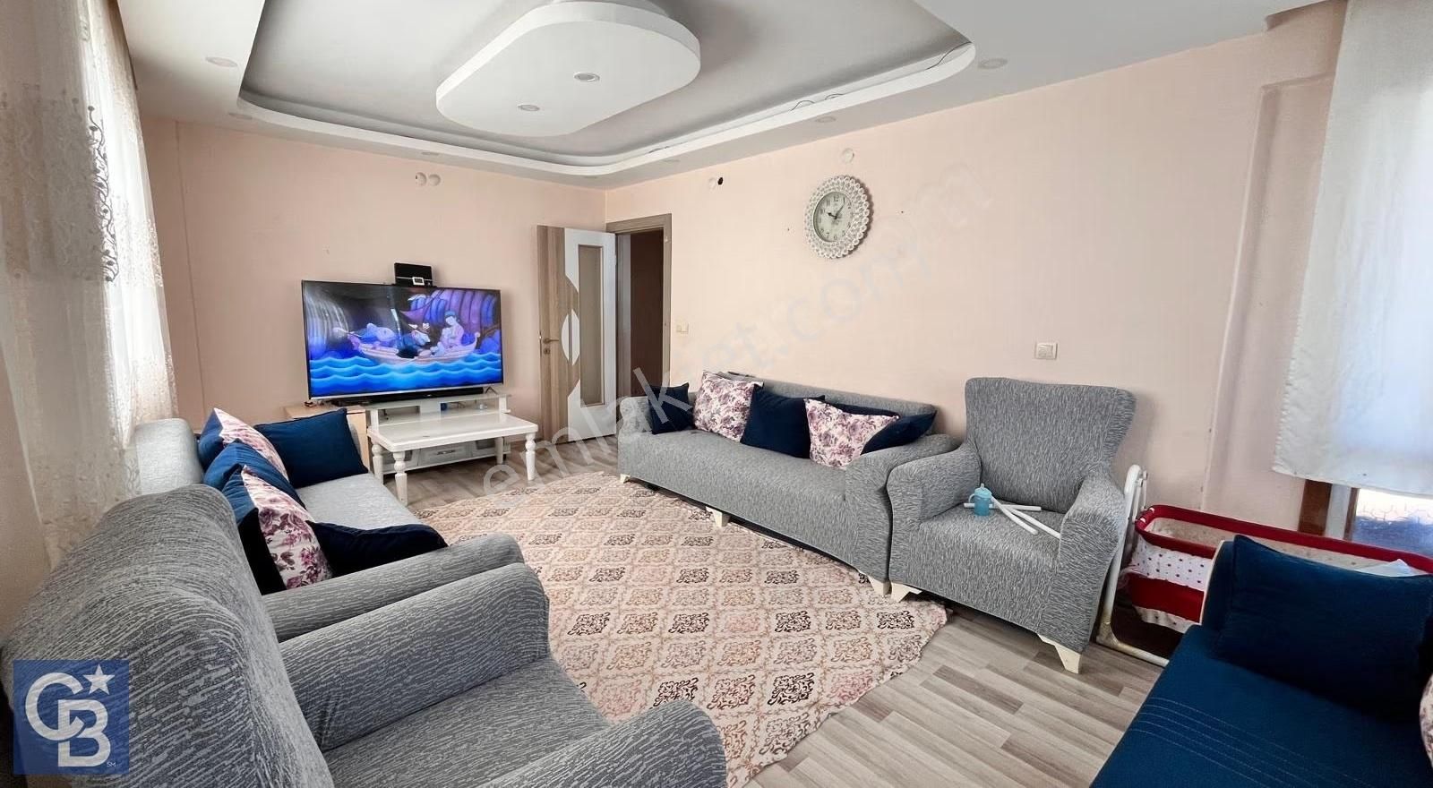 Aliağa Yenimahalle'de Satılık 3+1 Geniş Daire - Görsel 2