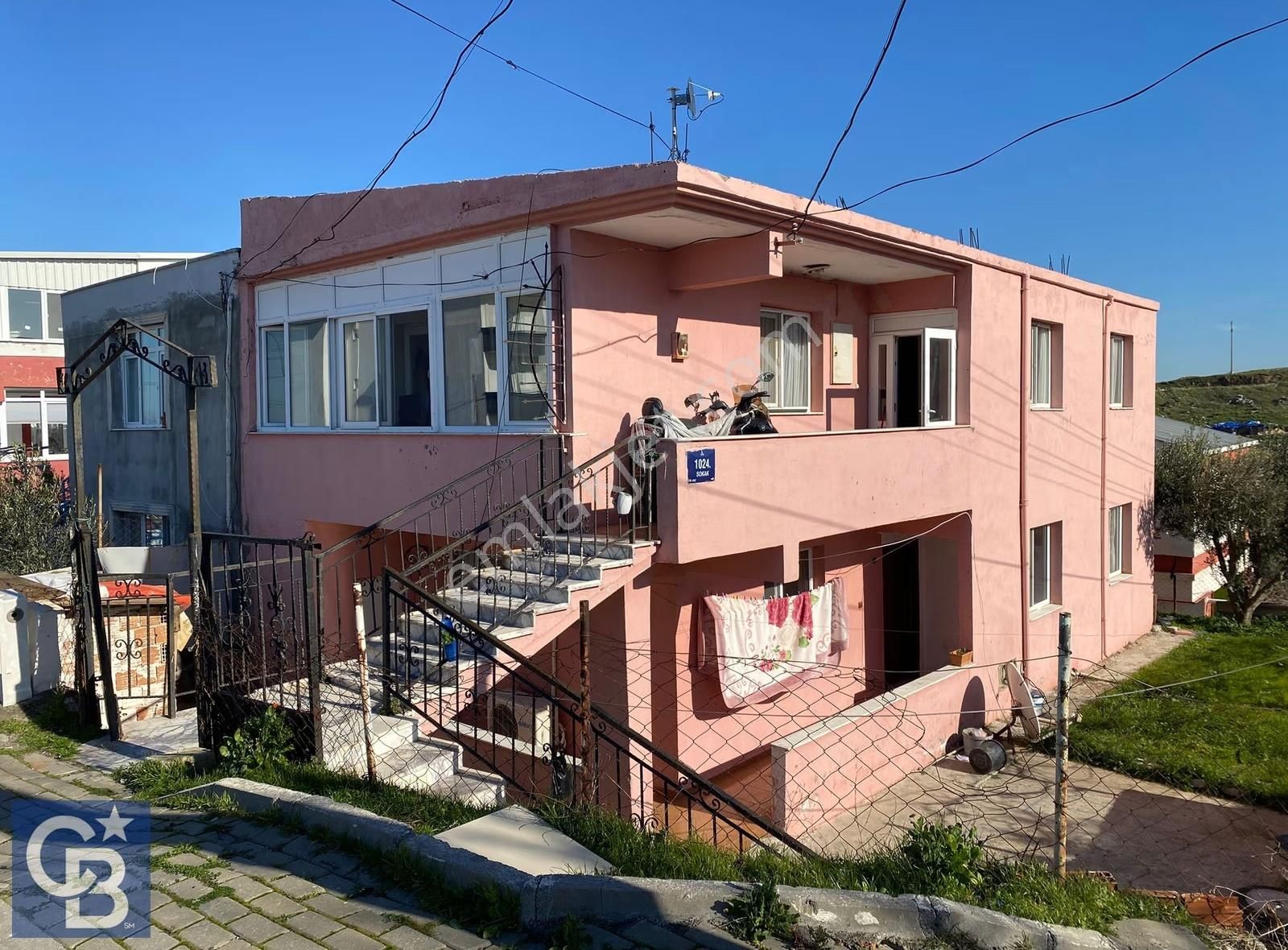 Örnekkent Mahalesinde 4+2 Satılık Bahçeli Müstakil Ev