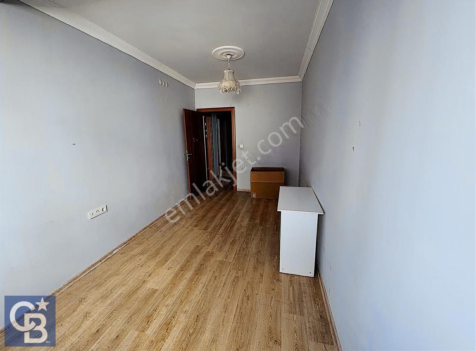 Cb Odak'tan Aliağa Örnekkent Kiralık Bahçeli Havuzlu 3+1 Daire - Görsel 13