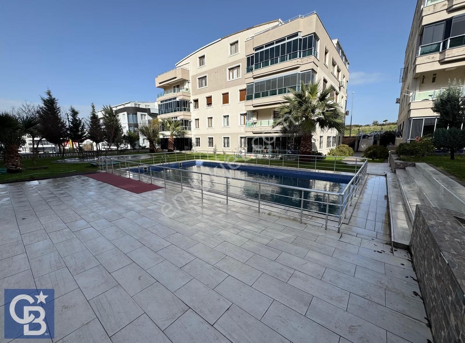 Cb Odak'tan Aliağa Örnekkent Kiralık Bahçeli Havuzlu 3+1 Daire - Görsel 18