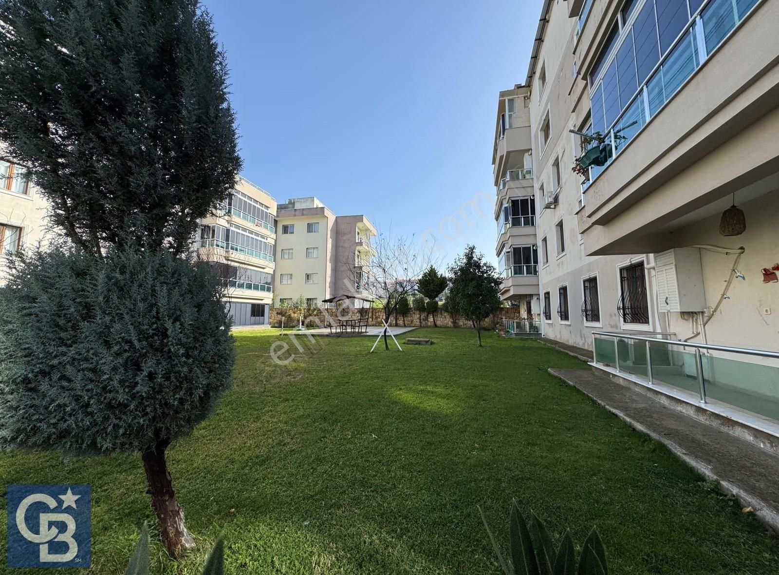 Cb Odak'tan Aliağa Örnekkent Kiralık Bahçeli Havuzlu 3+1 Daire - Görsel 6
