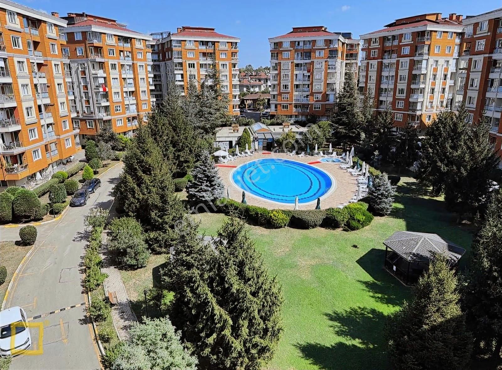 Dumankaya Çekmeköy Evlerinde 3+1 Kiralık Daire