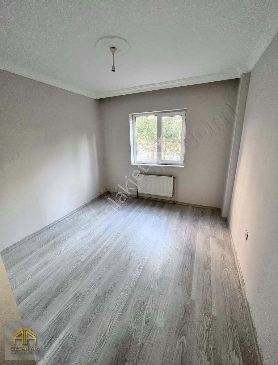 Özcan Ata'dan Demokrasi Mah. Pazar Yeri Yanı Kiralık 3+1 Daire - Görsel 13