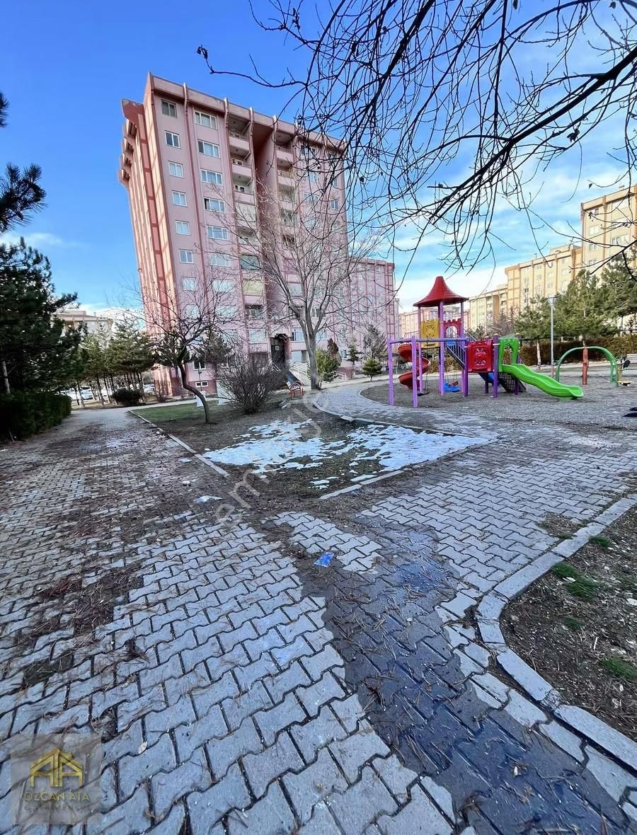 Özcan Ata'dan Demokrasi Mah. Pazar Yeri Yanı Kiralık 3+1 Daire - Görsel 12