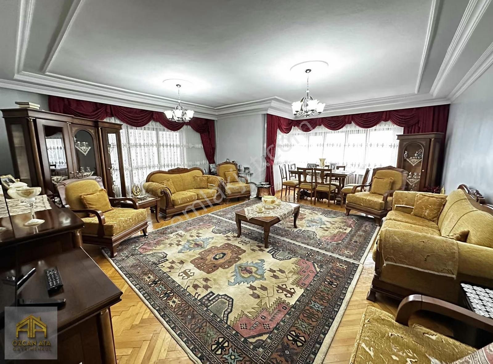 Özcan Ata'dan Yeni Sanayi Karşısı 3+1 Bölgenin En Geniş Dairesi