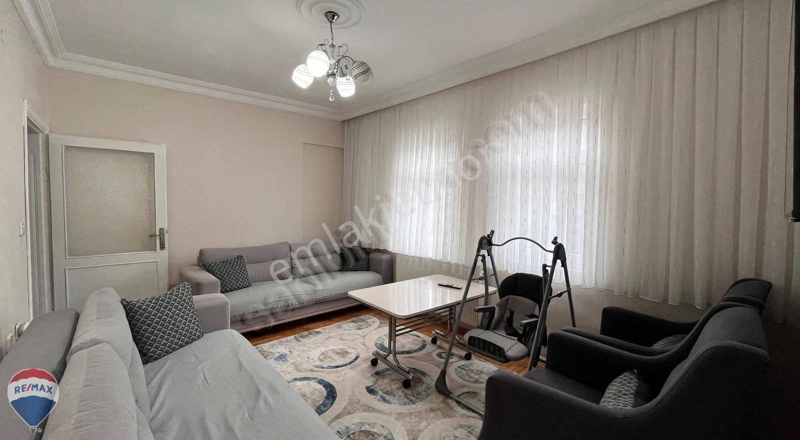 Remax Maviden Çoruh Evlerde 3+1 2.kat 140 M2 Balkon+ Depoludaire - Görsel 11