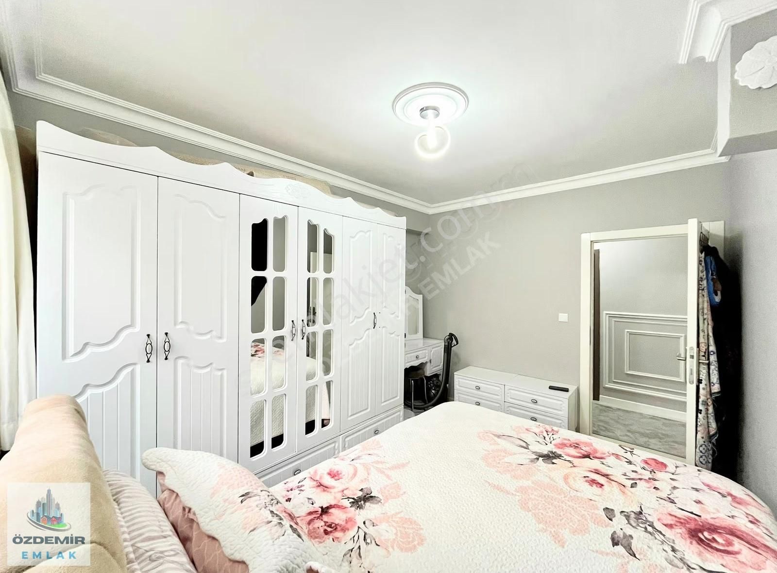 Özdemir Emlak'tan Görülmeye Değer Full Yapılı Kış Bahçeli 3+1!!! - Görsel 5