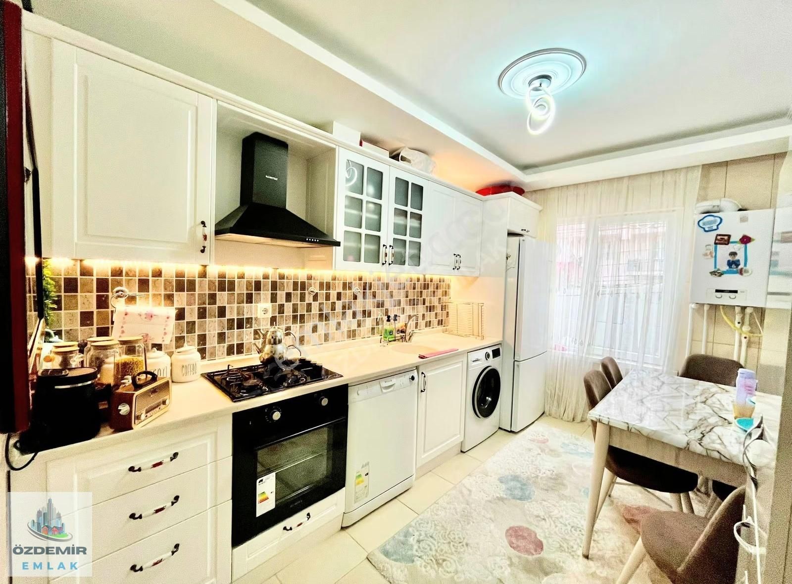 Özdemir Emlak'tan Görülmeye Değer Full Yapılı Kış Bahçeli 3+1!!! - Görsel 28