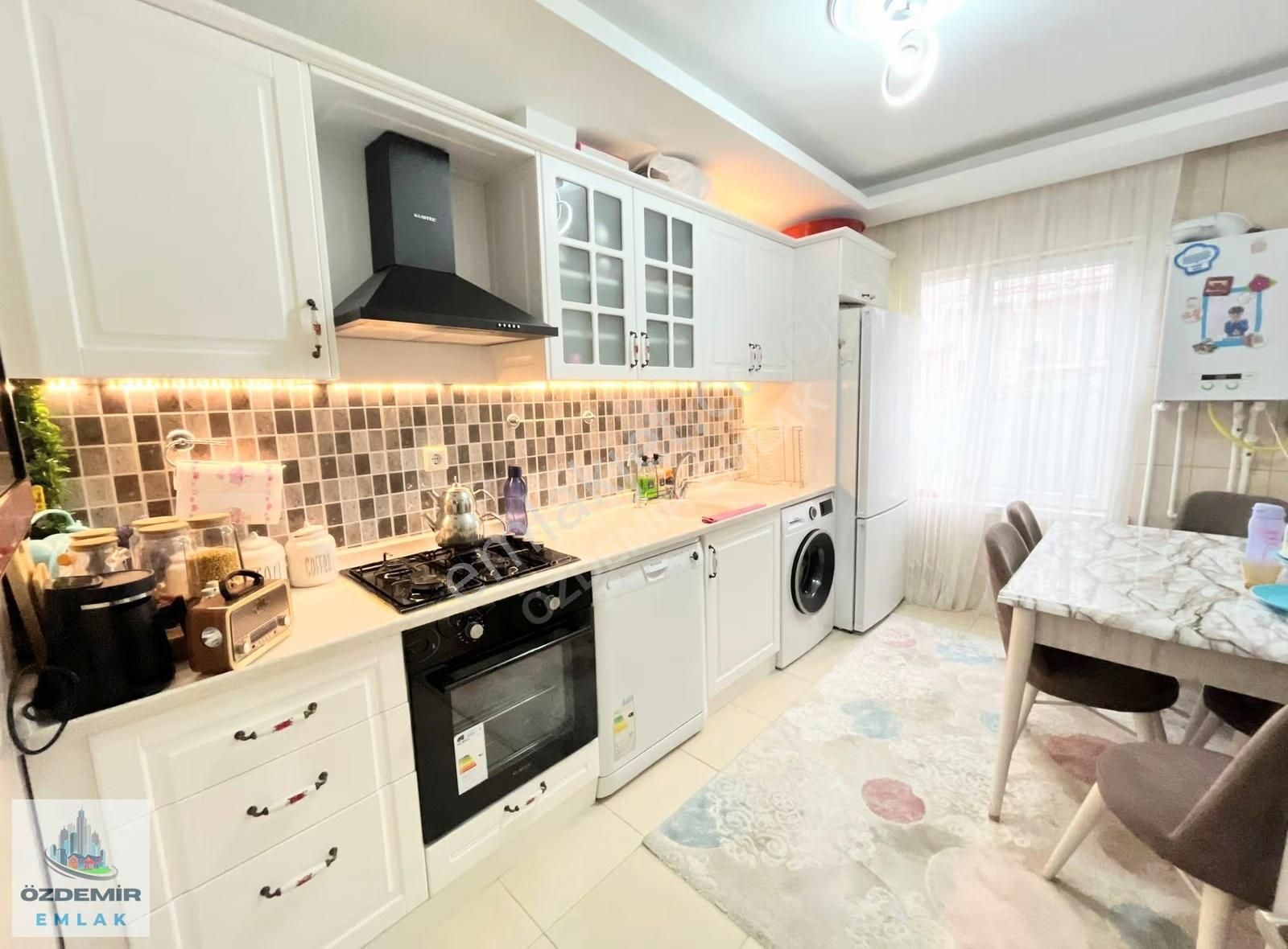 Özdemir Emlak'tan Görülmeye Değer Full Yapılı Kış Bahçeli 3+1!!! - Görsel 11