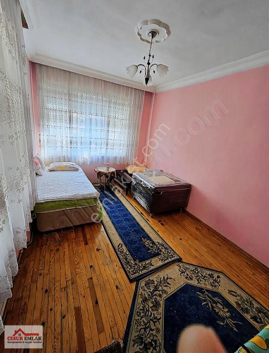 Cesurdan Yok Böyle Geniş Daire - Görsel 8