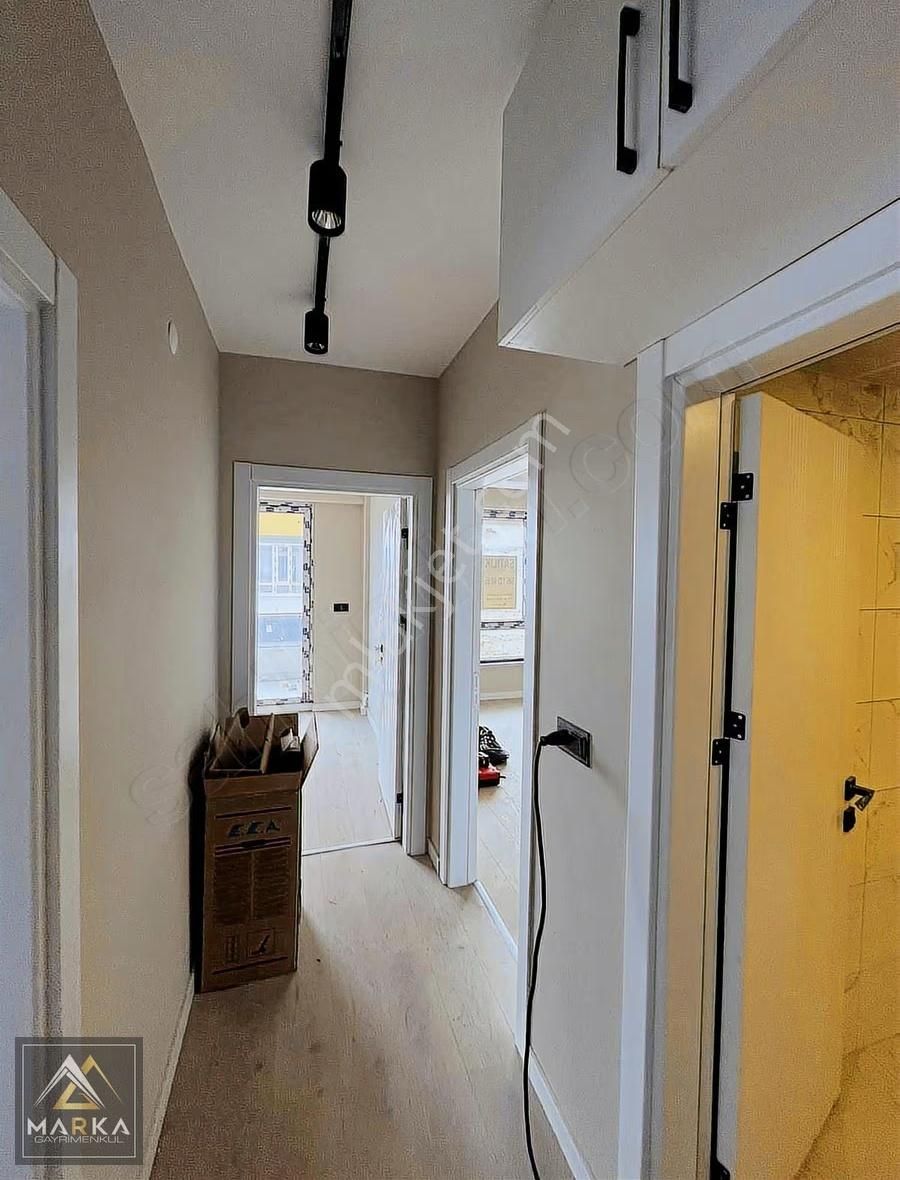 Marka'dan Zafertepe Mah Garaj Üstü Sıfır 2+1 Fırsat Daire - Görsel 2