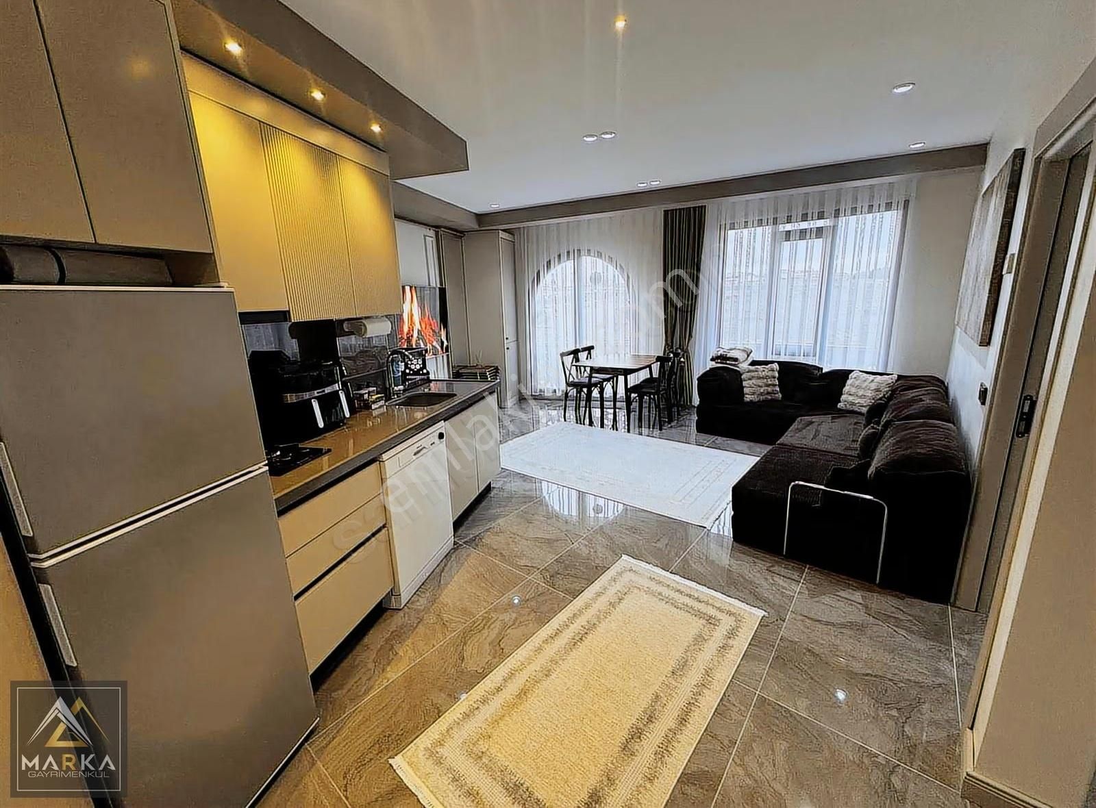 Marka'dan Dpü Karşısı Collesium'da Eşyalı Özel Konsept Daireler - Görsel 6