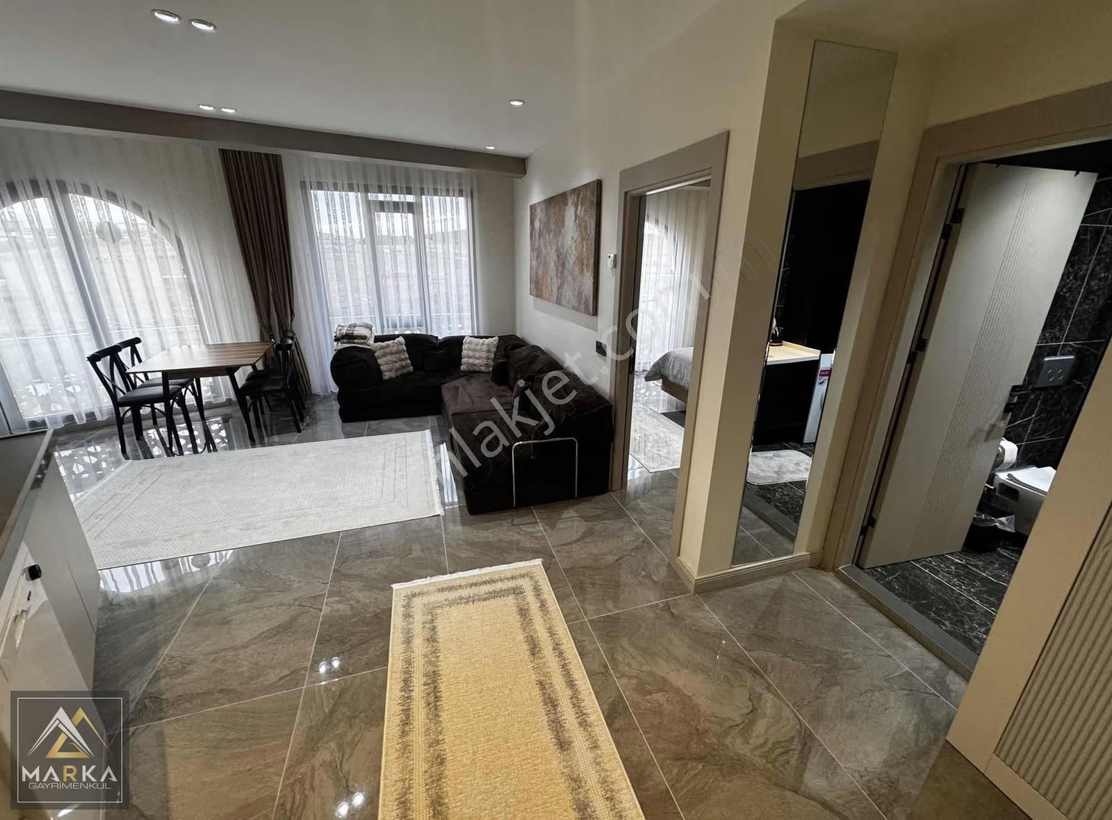 Marka'dan Dpü Karşısı Collesium'da Eşyalı Özel Konsept Daireler - Görsel 2