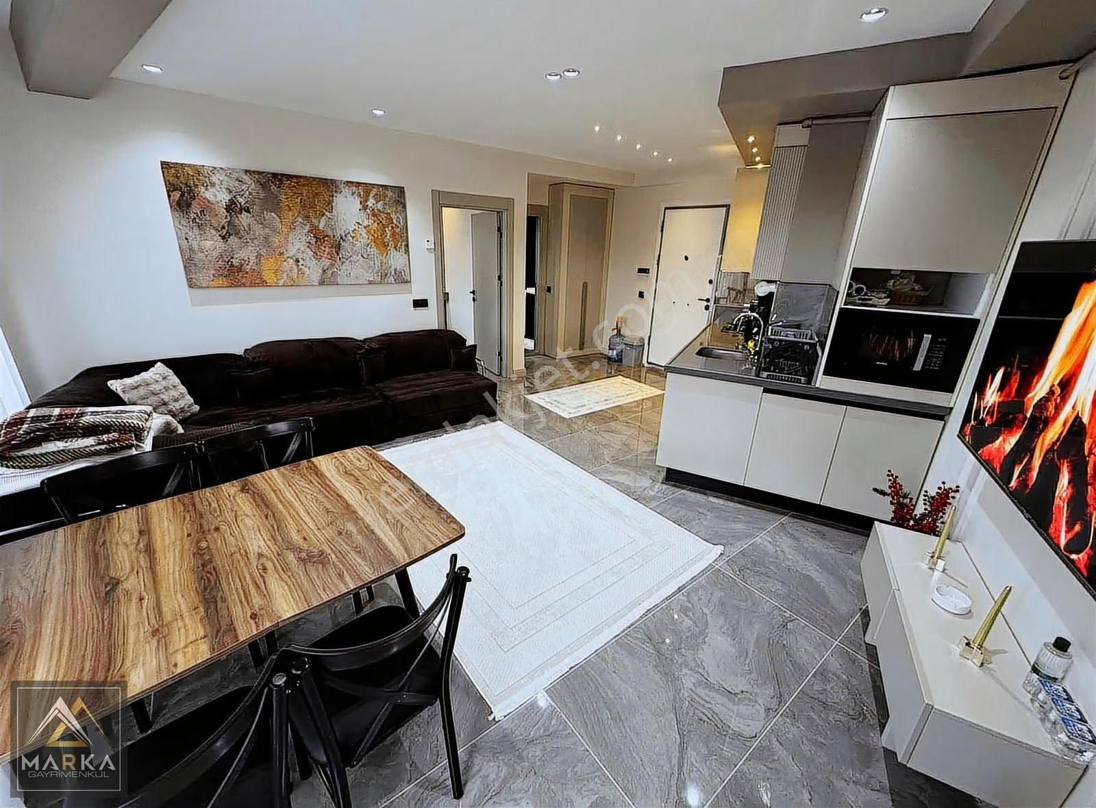 Marka'dan Dpü Karşısı Collesium'da Eşyalı Özel Konsept Daireler - Görsel 15