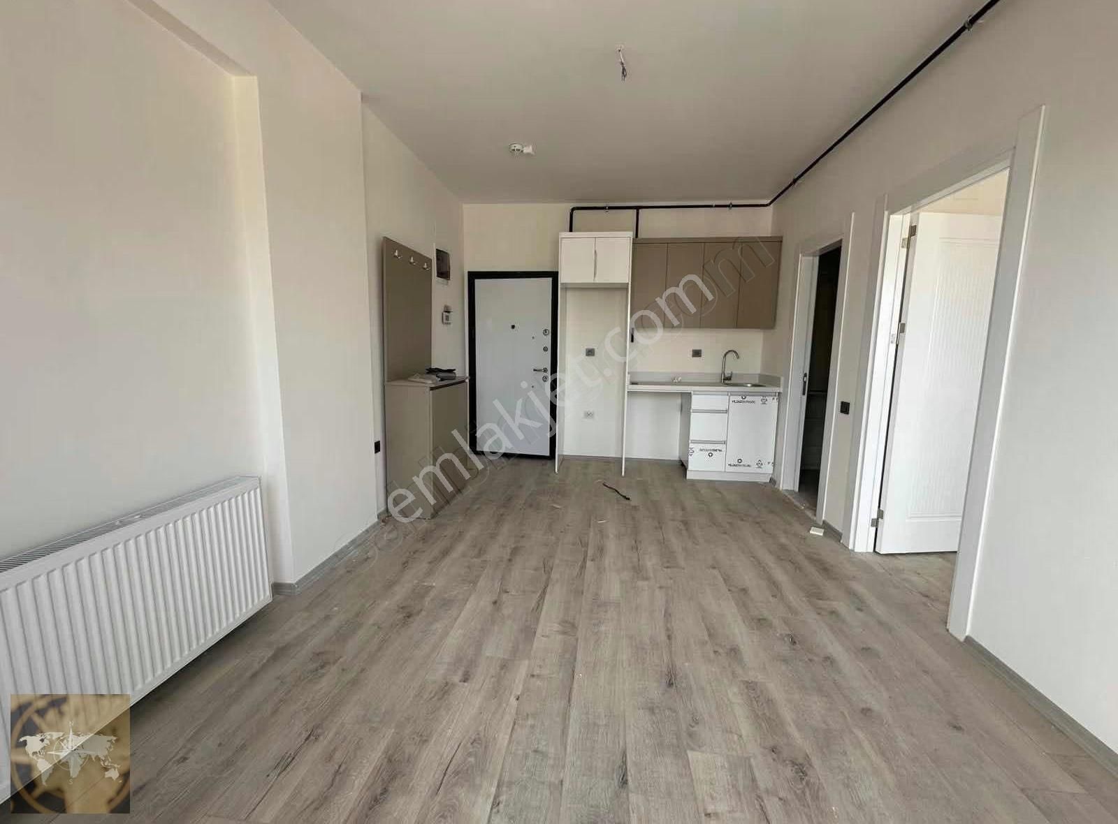 Dream Home'dan Eski Mezitli Bölg. İki Cepheli Kiralık 1+1 - Görsel 10