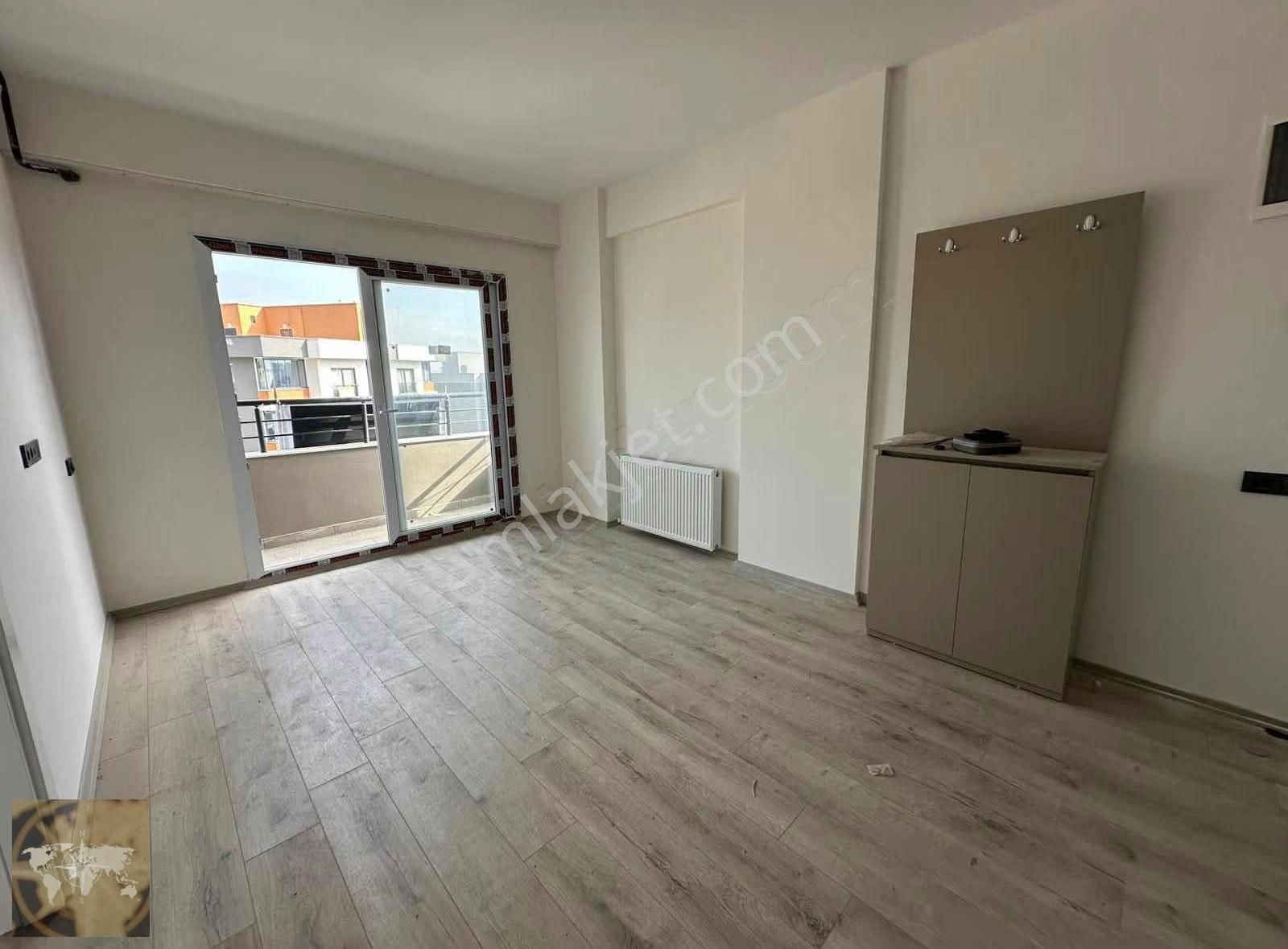 Dream Home'dan Eski Mezitli Bölg. İki Cepheli Kiralık 1+1 - Görsel 7