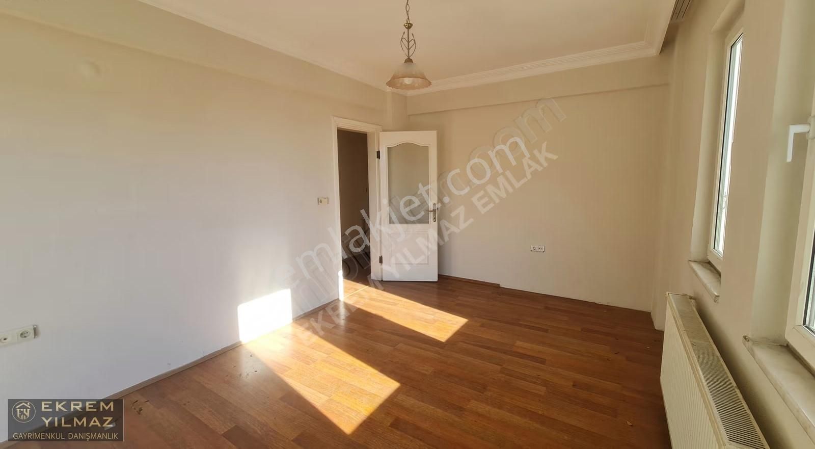 Köyceğiz Ulucamii Mahallesin'de 5+1 Bitişik Tripleks Villa - Görsel 11