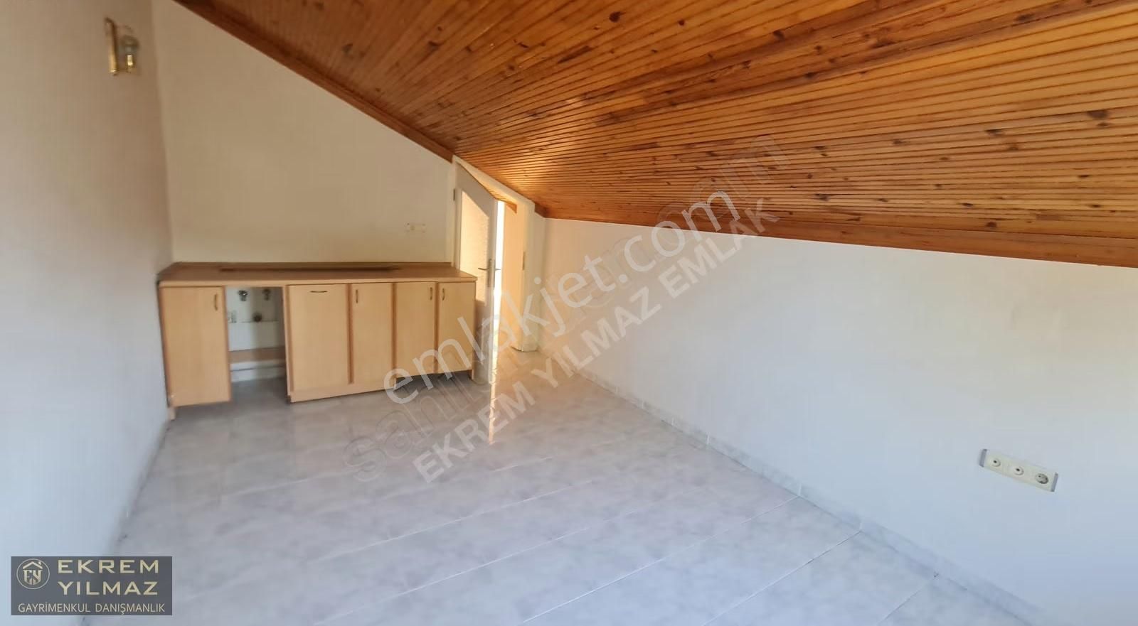 Köyceğiz Ulucamii Mahallesin'de 5+1 Bitişik Tripleks Villa - Görsel 20