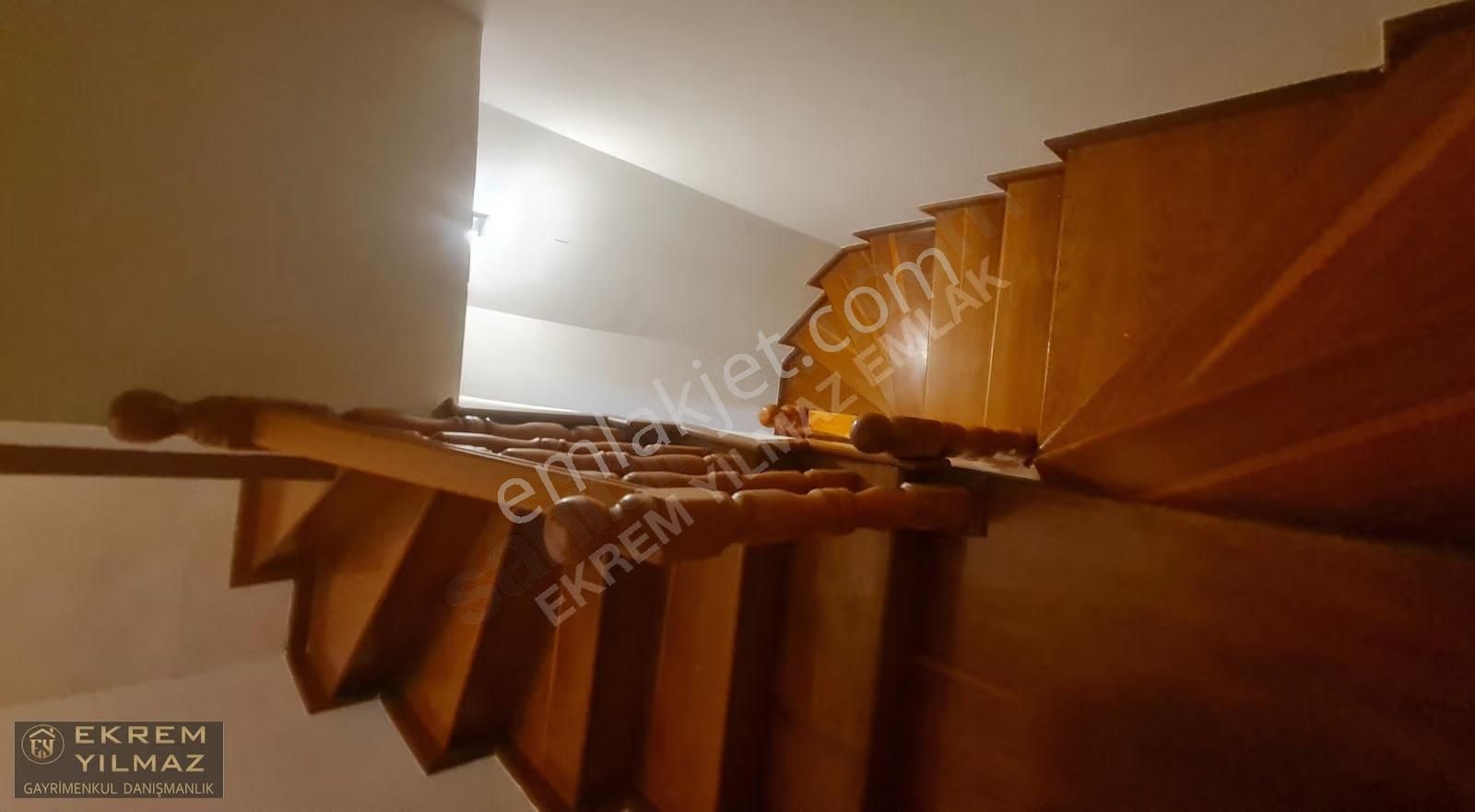 Köyceğiz Ulucamii Mahallesin'de 5+1 Bitişik Tripleks Villa - Görsel 14