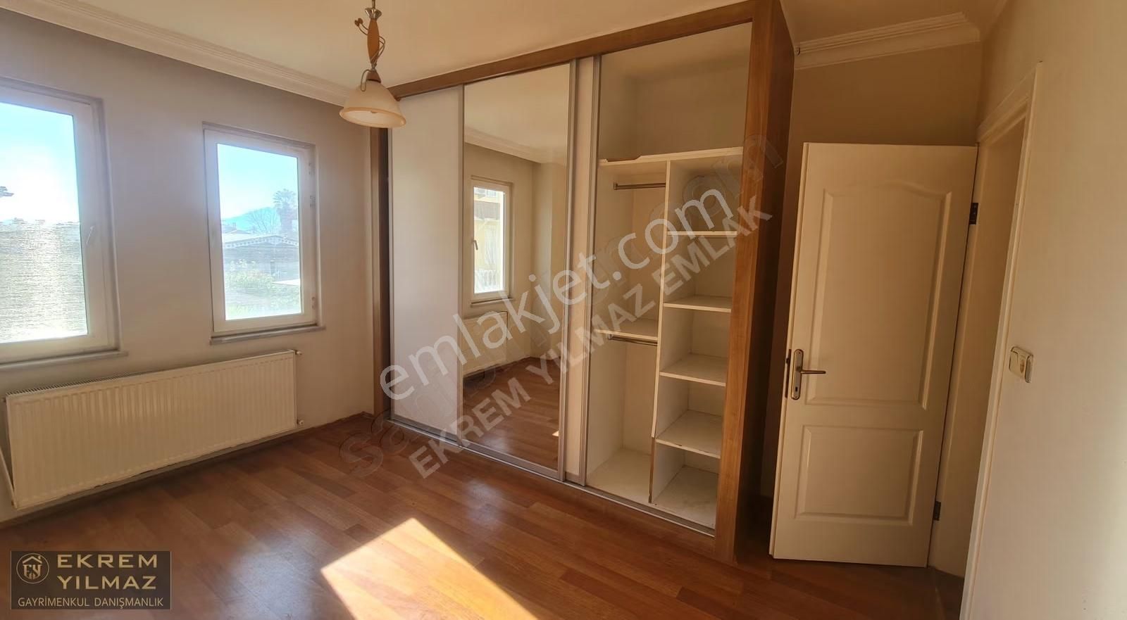 Köyceğiz Ulucamii Mahallesin'de 5+1 Bitişik Tripleks Villa - Görsel 18