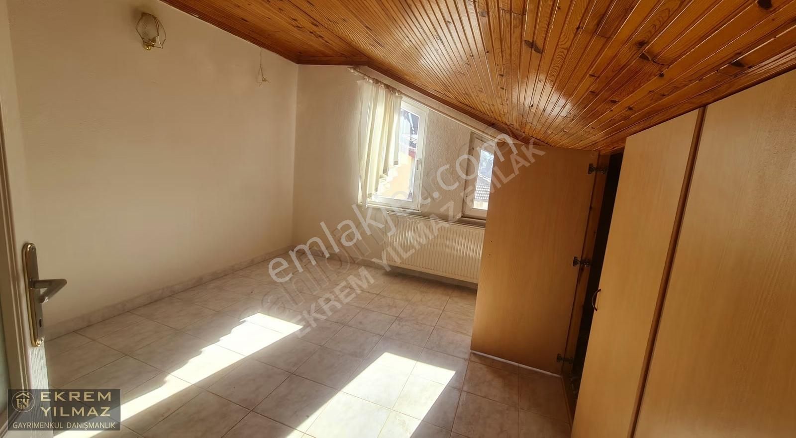 Köyceğiz Ulucamii Mahallesin'de 5+1 Bitişik Tripleks Villa - Görsel 8