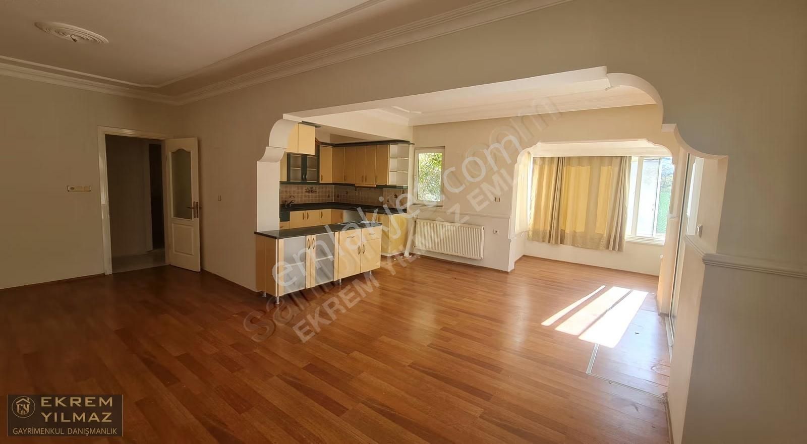 Köyceğiz Ulucamii Mahallesin'de 5+1 Bitişik Tripleks Villa - Görsel 17