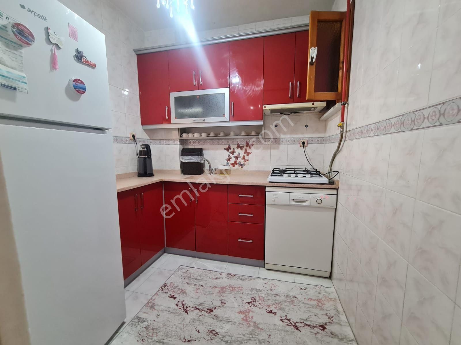 Mehmet Akifte Kiralık Eşyalı 2+1 4.kat