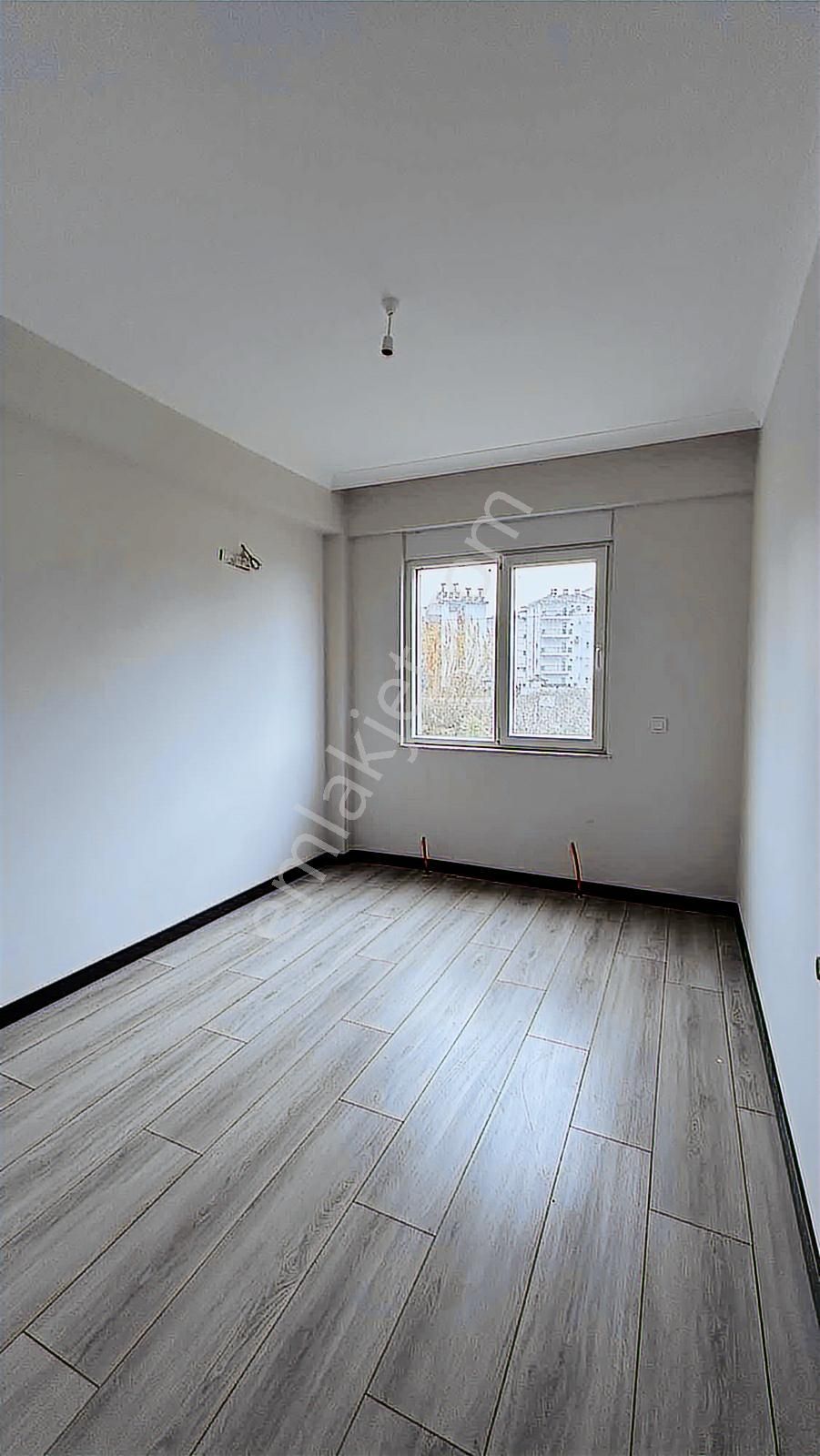 Serik Merkezde Havuzlu Site İçerisinde 2+1 Satılık Daire - Görsel 6