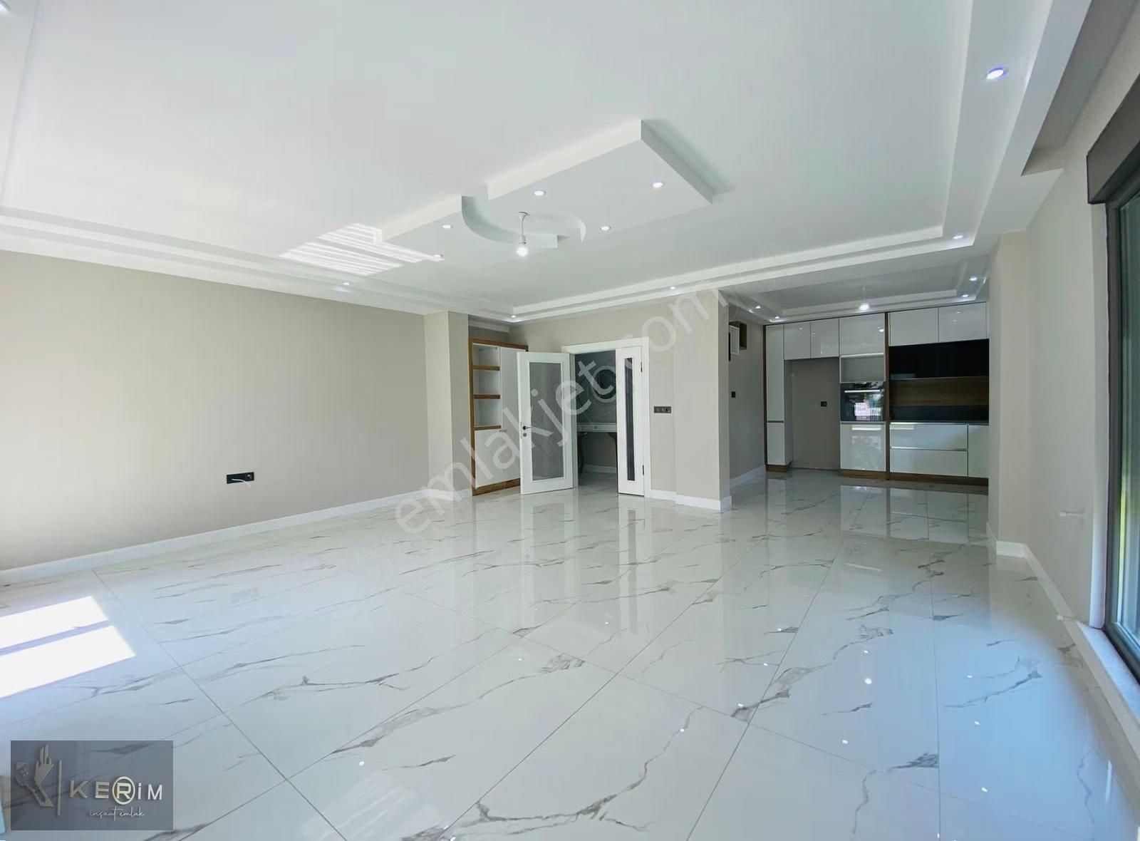 Kerim'den Altınoluk Satılık 5+1 Denize 100m. Sıfır Bahçeli Villa - Görsel 20