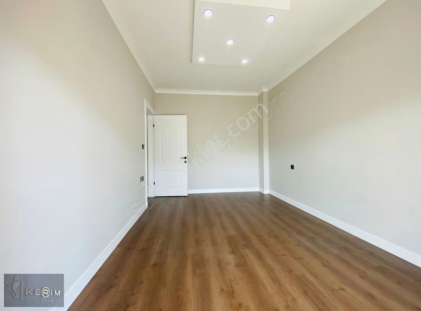 Kerim'den Altınoluk Satılık 5+1 Denize 100m. Sıfır Bahçeli Villa - Görsel 17