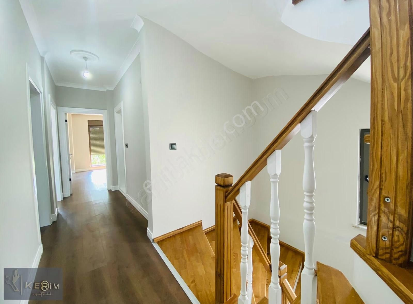 Kerim'den Altınoluk Satılık 5+1 Denize 100m. Sıfır Bahçeli Villa - Görsel 14