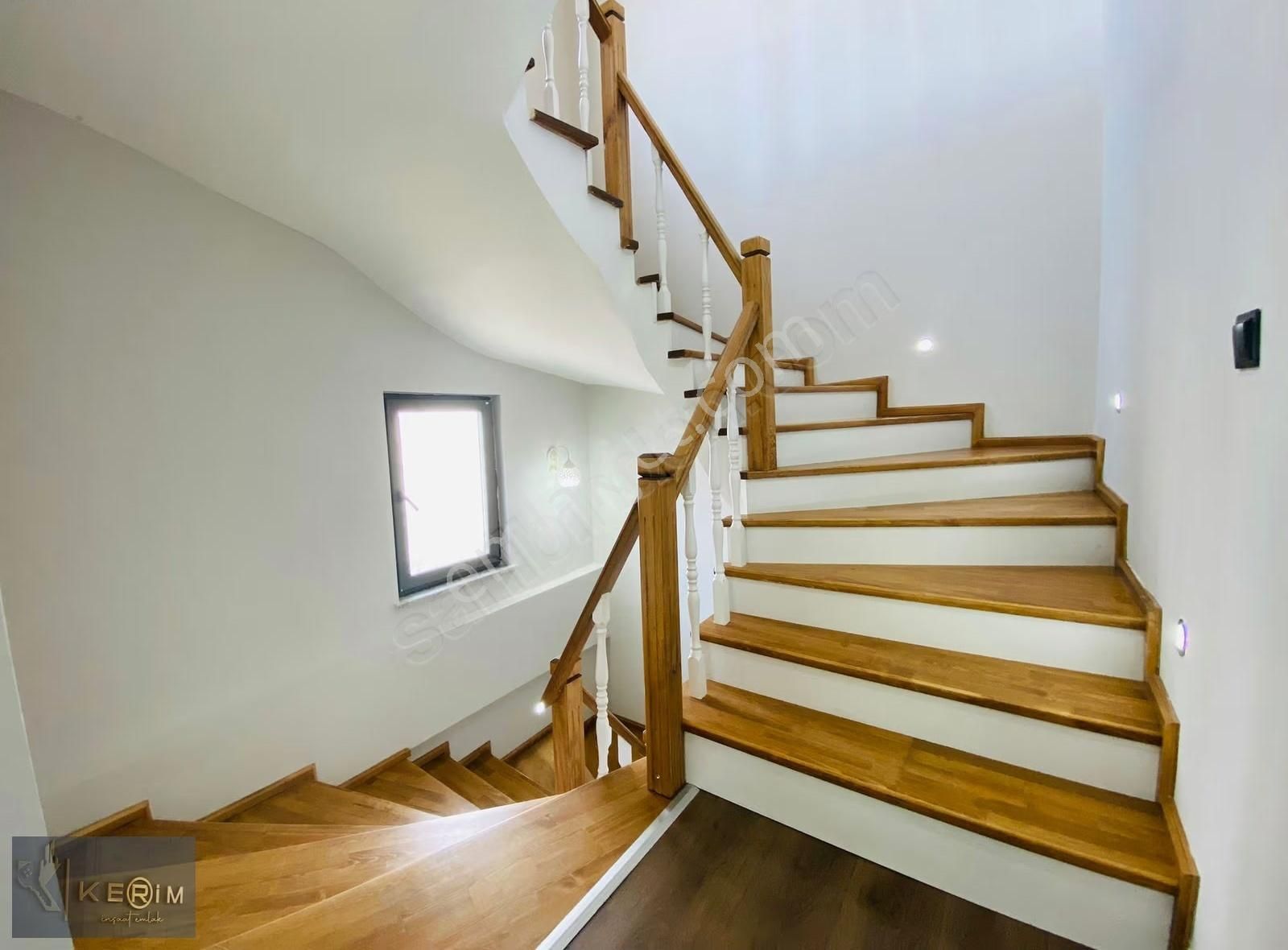 Kerim'den Altınoluk Satılık 5+1 Denize 100m. Sıfır Bahçeli Villa - Görsel 12