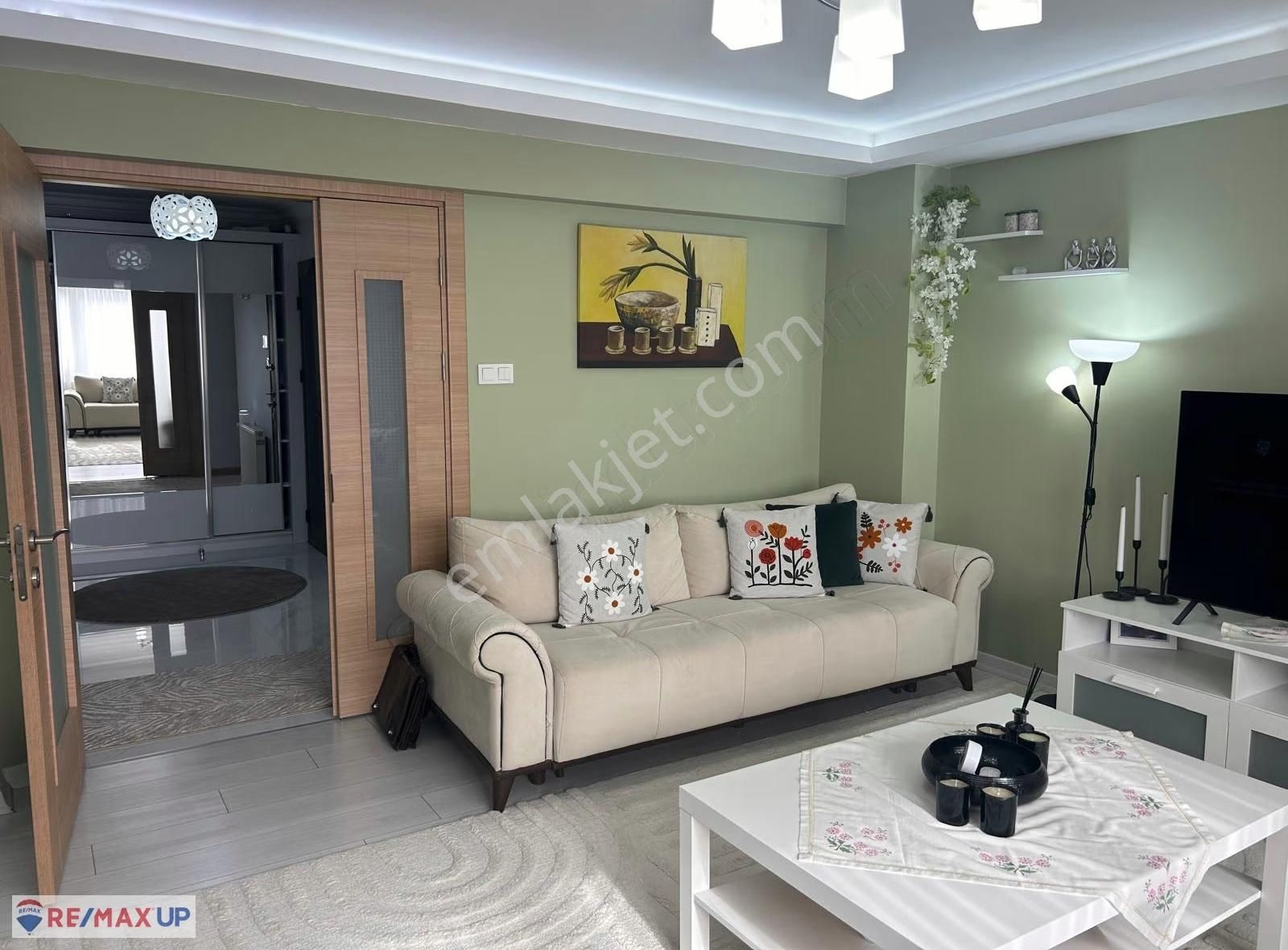 Girne Bulvarı Üzerinde Tam Bakımlı Ebeveyn Banyolu 3+1 Daire - Görsel 25