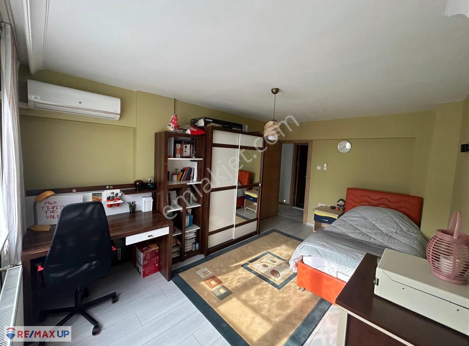 Girne Bulvarı Üzerinde Tam Bakımlı Ebeveyn Banyolu 3+1 Daire - Görsel 3