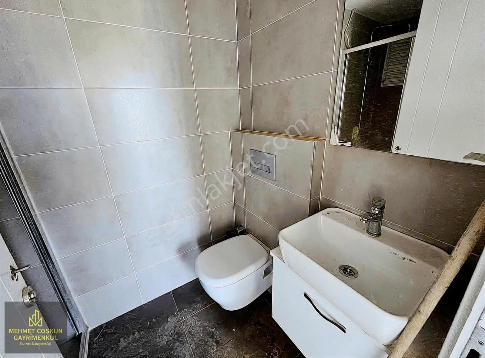 100.yılda Havuzlu Sitede G.odalı Satılık Geniş 2+1 Daire - Görsel 4