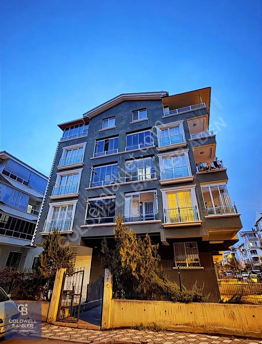 Merkezi//kamu Servis//full Eşya//1+1//kiralık Ferah Daire - Görsel 8