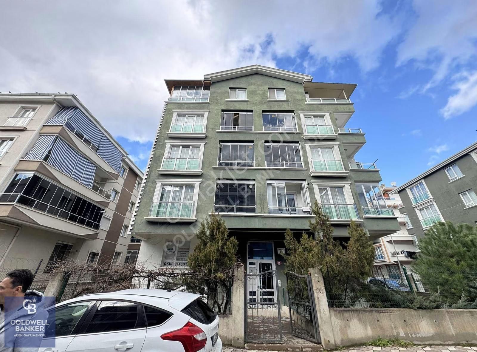 Merkezi//kamu Servis//full Eşya//1+1//kiralık Ferah Daire - Görsel 11