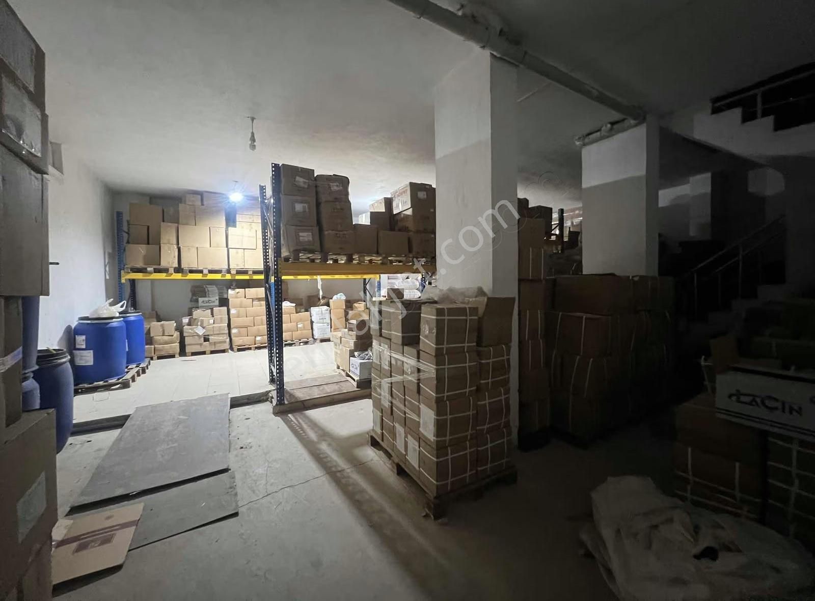 Altınova Sinan Mahallesinde Kiralık Ruhsatlı 1100 M² İş Merkezi - Görsel 18