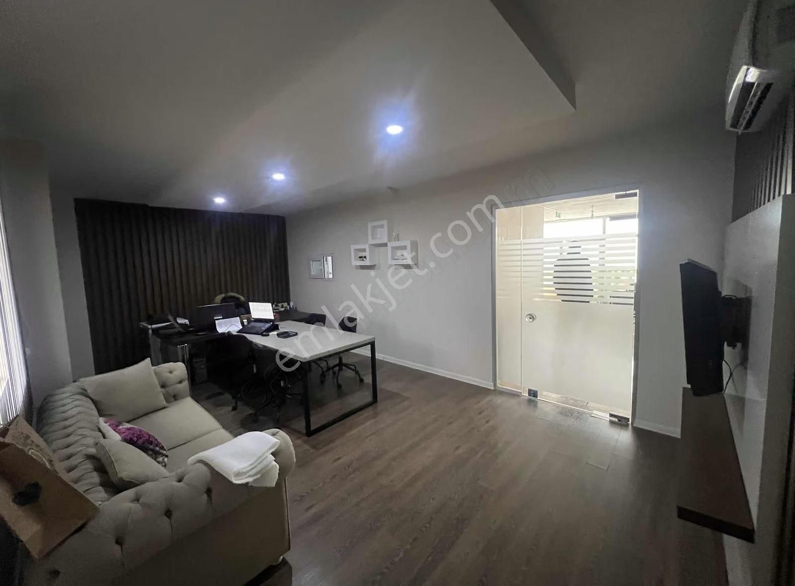 Altınova Sinan Mahallesinde Kiralık Ruhsatlı 1100 M² İş Merkezi - Görsel 16