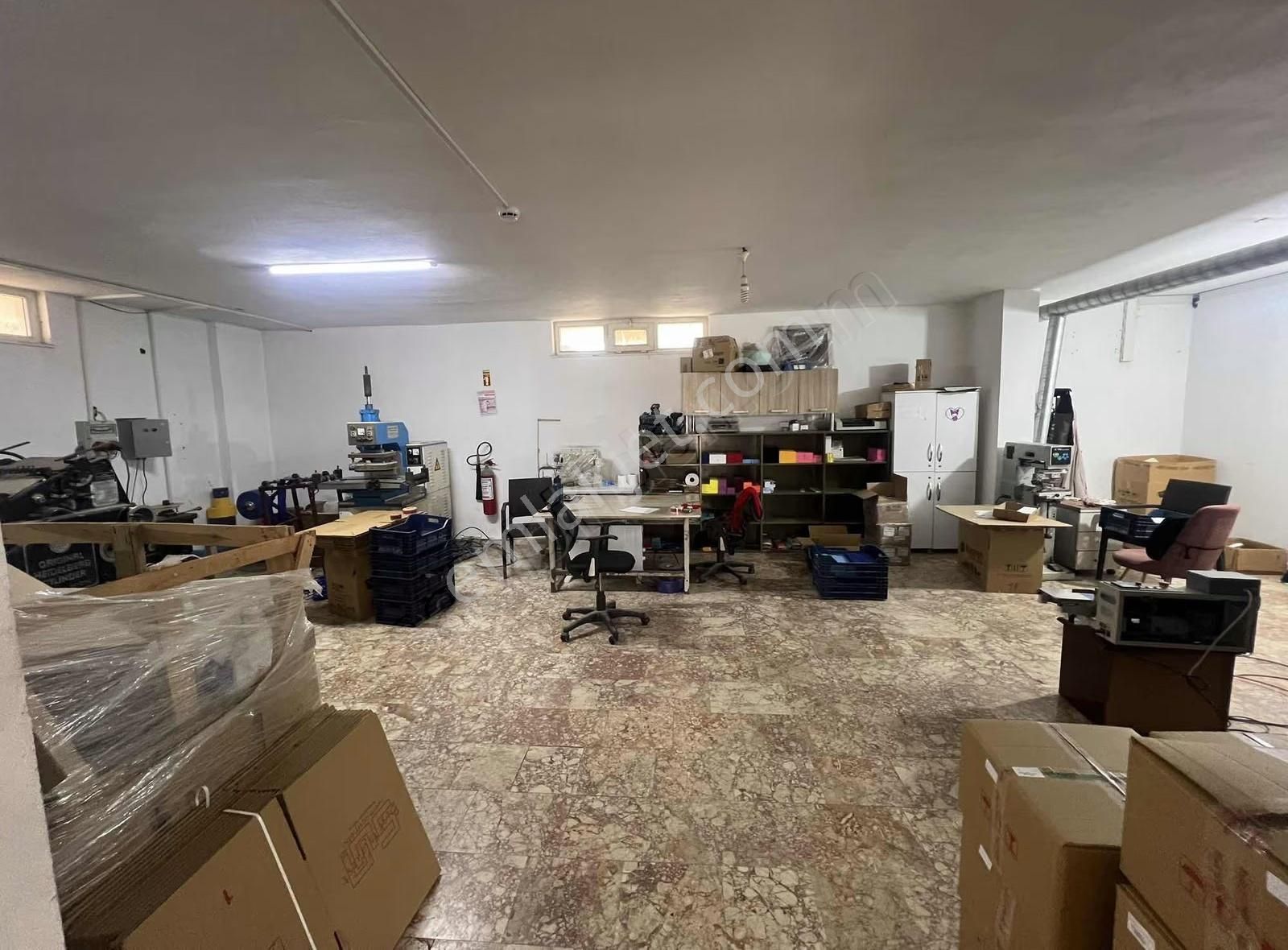 Altınova Sinan Mahallesinde Kiralık Ruhsatlı 1100 M² İş Merkezi - Görsel 5