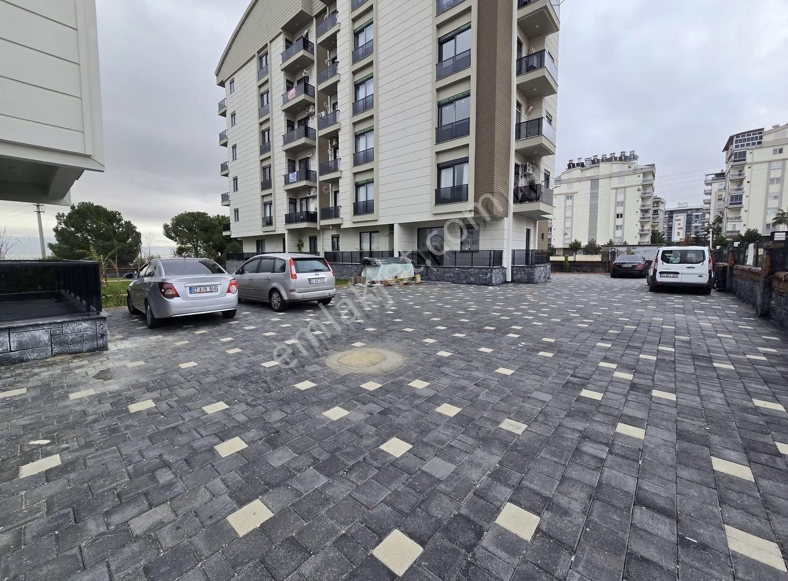 Varsak'ta Havuz Cepheli, Yatırımlık 1+1 Daire - Görsel 28