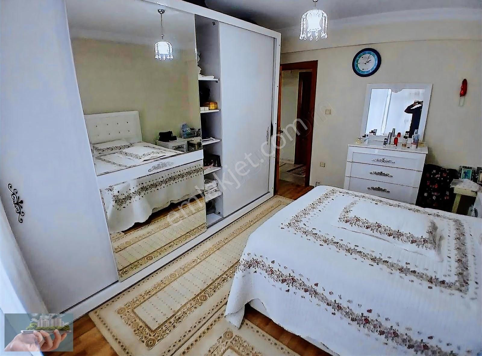 Gazi Mahallesinde 2+1 120 M2 5.kat Satılık Daire!! - Görsel 25