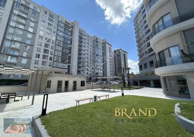 Küçükçekmece Atakent Brand Evlerinde Satılık Kiralık Daireler!