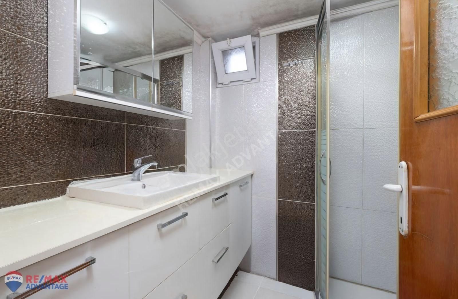 Remax Advantage'dan 3+1 Eşyalı Veya Eşyasız İçi Yenilenmiş Daire - Görsel 4