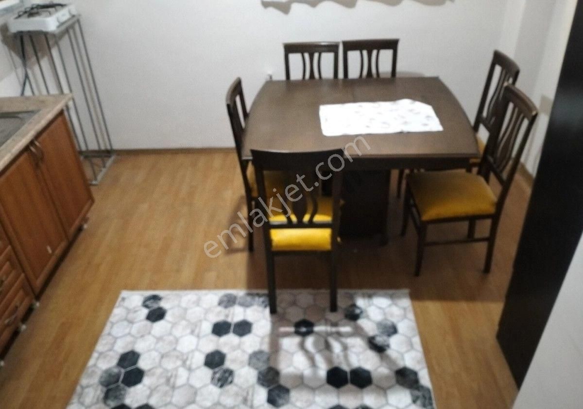 Bekar Memura Uygun Metroya Yakın Kiralık 1+1 Kısmen Möbleli - Görsel 11