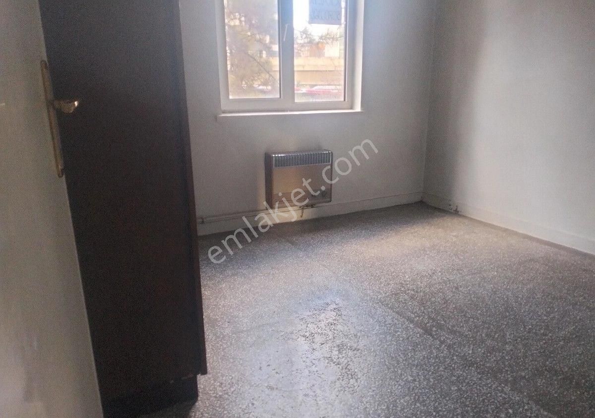 İvedik Metro İstasyonu Yanında 2+1 Arakat Doğalgazlı - Görsel 6