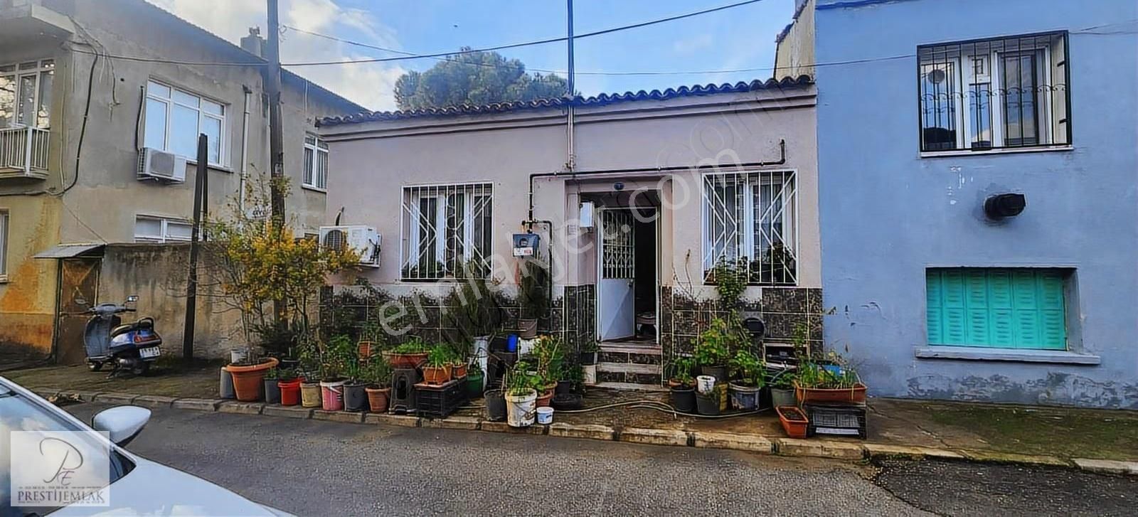 Tire Prestijden Satılık Doğalgazlı Müstakil Ev