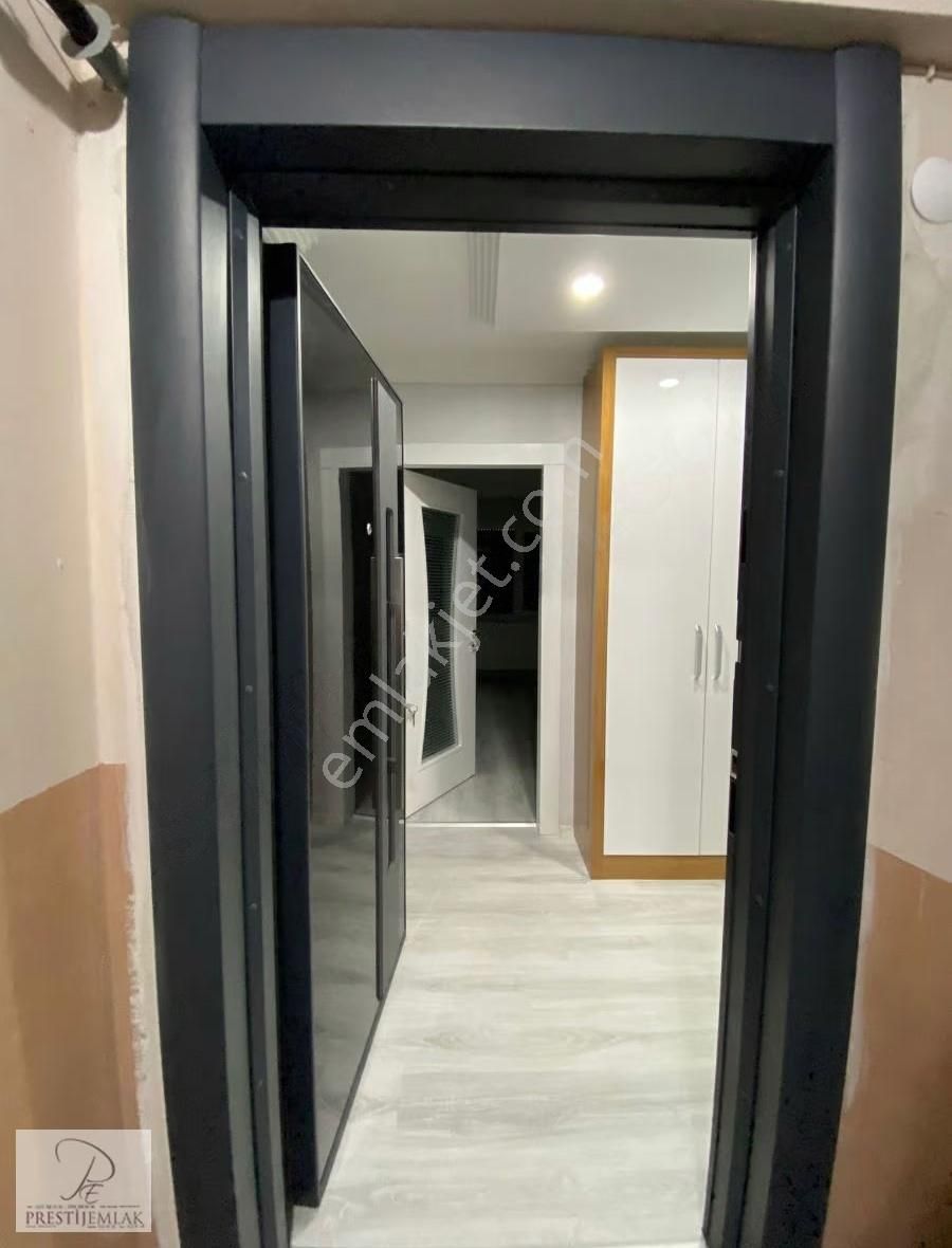Tire Prestijden Kiralık Çarşı Merkezde İçi Yeni Yapılmış Daire - Görsel 2