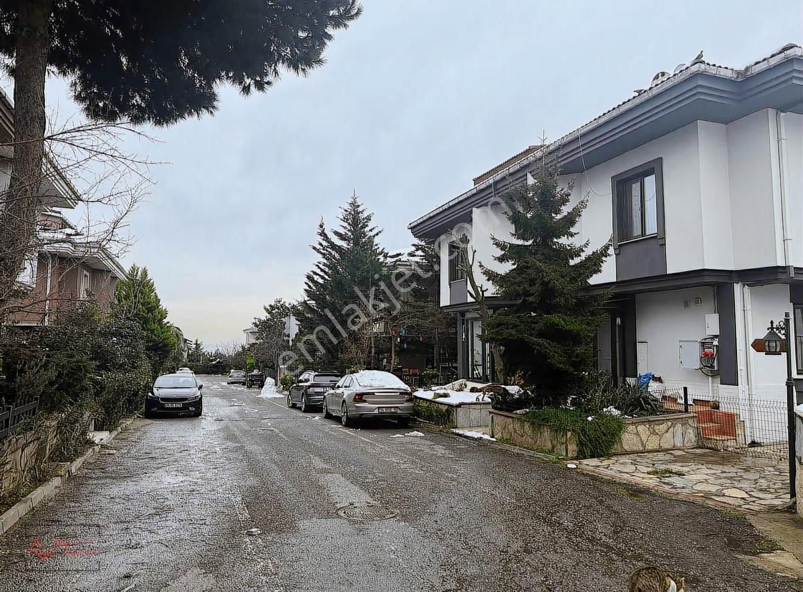 Çamlık Garden Park Sitesi Eşyalı-eşyasız 4+1 Kiralık Villa - Görsel 8